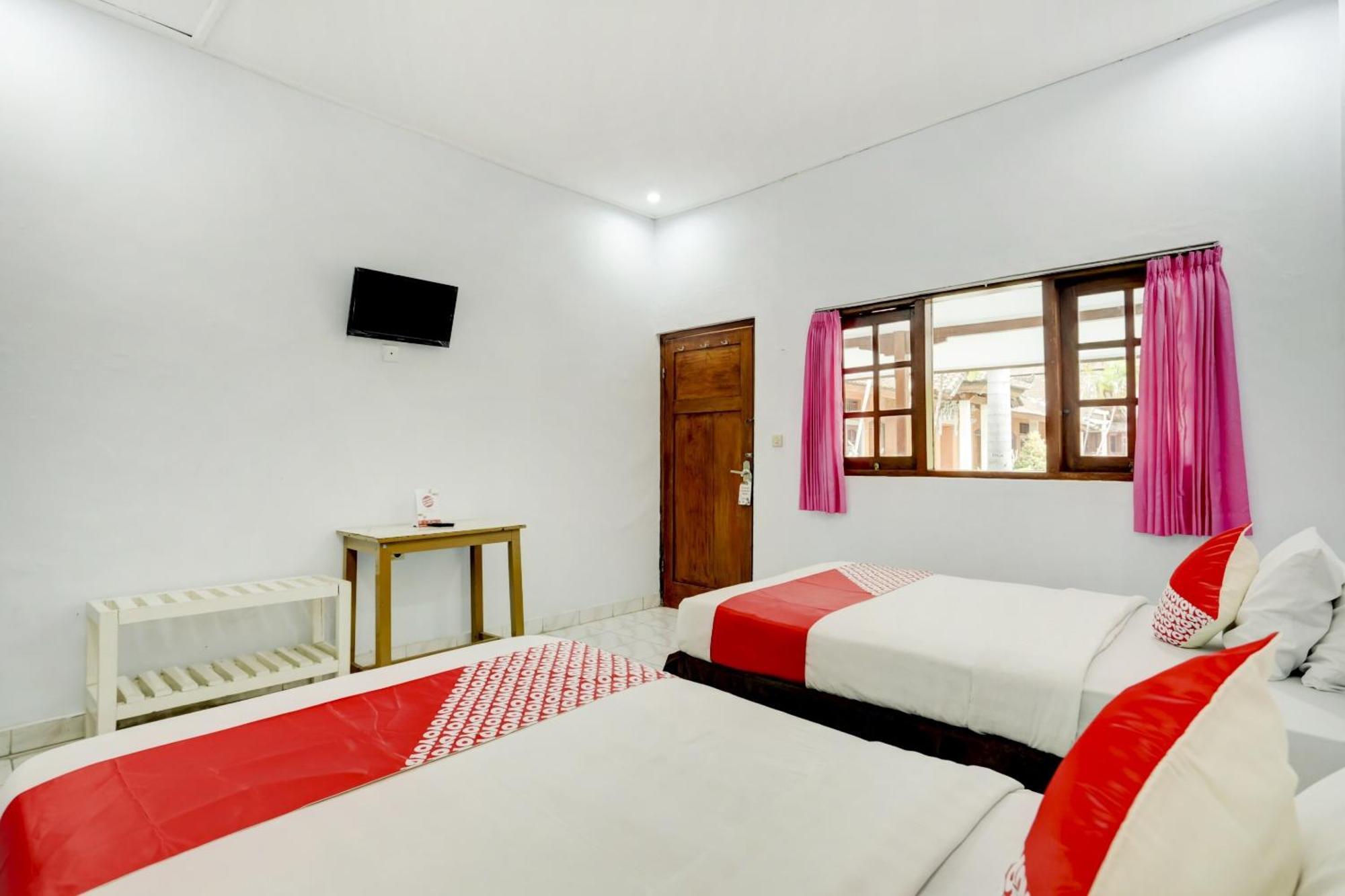 Super Oyo 3261 Hotel Ratu Denpasar Eksteriør billede