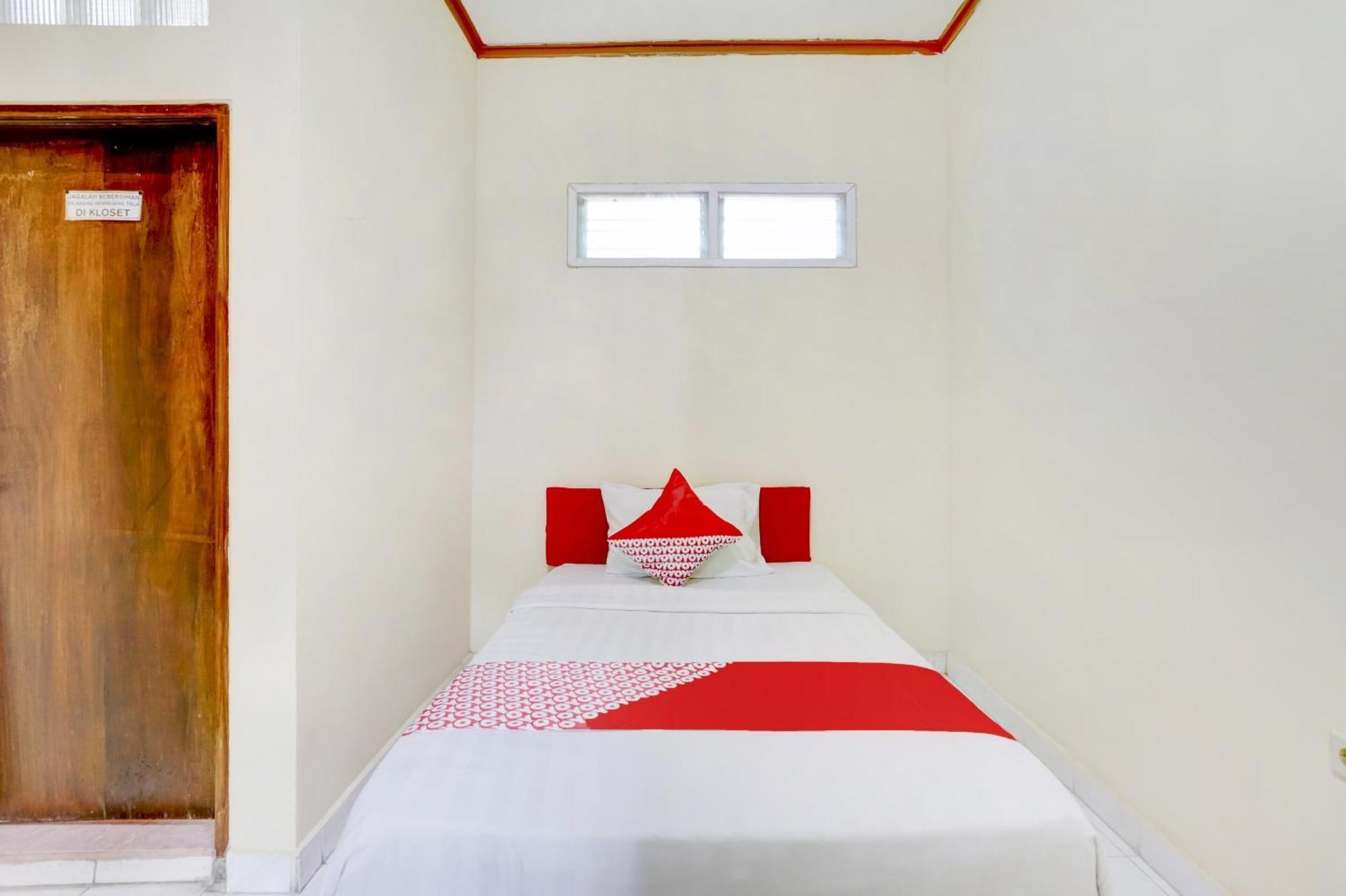 Super Oyo 3261 Hotel Ratu Denpasar Eksteriør billede