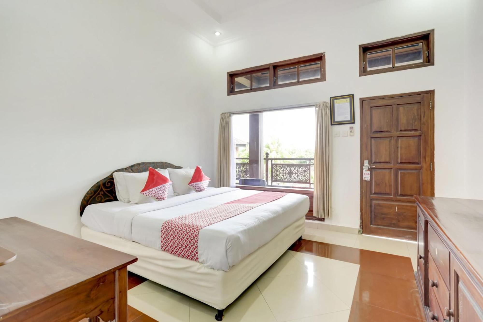 Super Oyo 3261 Hotel Ratu Denpasar Eksteriør billede
